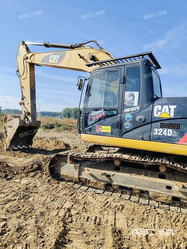 駕駛室頂部（整機外觀）