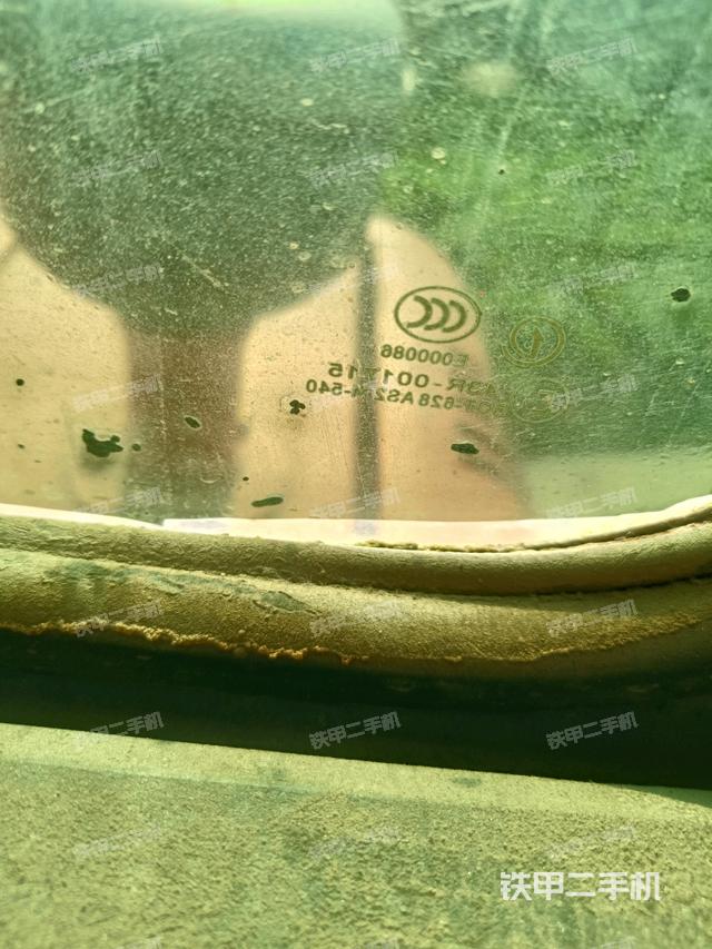 后窗玻璃角標(biāo)（駕駛室部分）