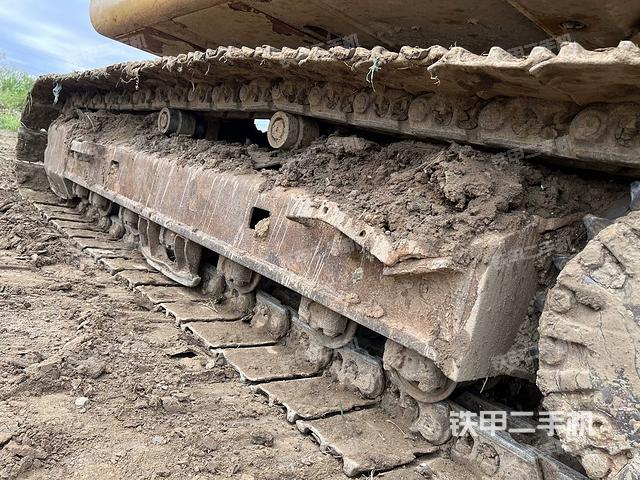 單側(cè)履帶整體（整機(jī)外觀）