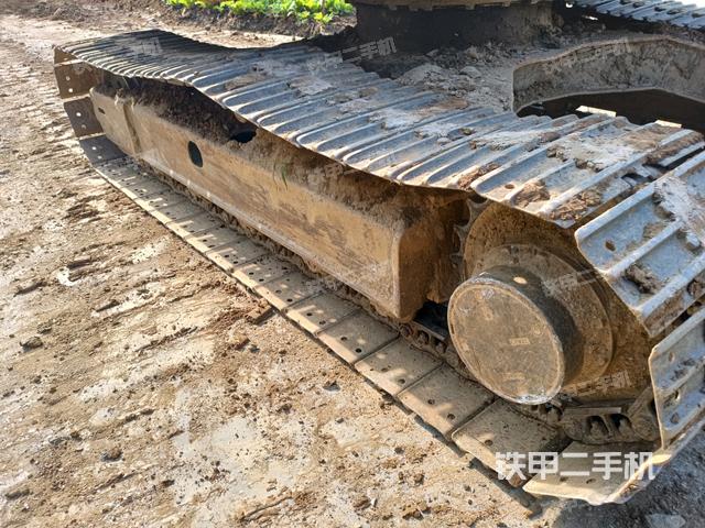 左側(cè)履帶整體?（行走機(jī)構(gòu)）