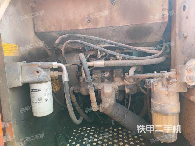 液壓泵斜45?左(大件艙室) 液壓泵斜45?左(大件艙室)