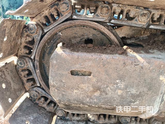 左導(dǎo)向輪（行走機(jī)構(gòu)）