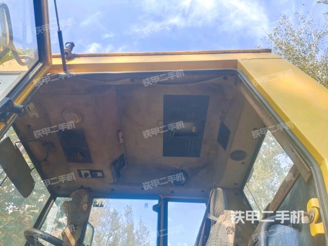 駕駛室外頂全景（壓路機(jī)駕駛室）