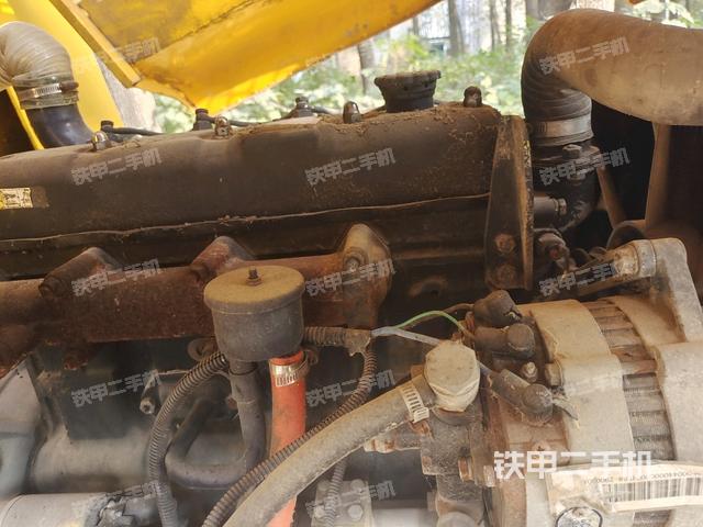 風(fēng)扇及皮帶（壓路機發(fā)動機艙）