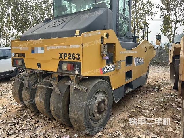 整機(jī)右后45°（設(shè)備外觀及核心部件）