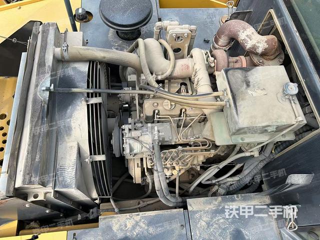 發(fā)動(dòng)機(jī)（設(shè)備外觀及核心部件）