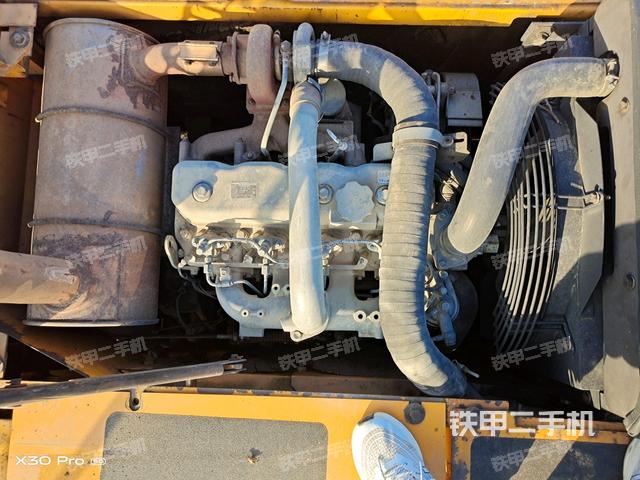 發(fā)動(dòng)機(jī)整體俯視（整機(jī)外觀）