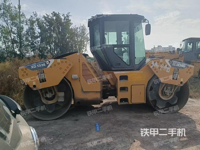 整機(jī)右后45°（設(shè)備外觀及核心部件）