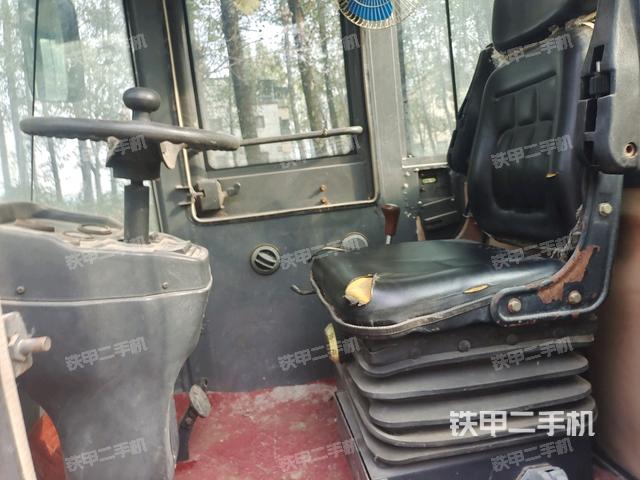 后玻璃角標(biāo)（壓路機駕駛室）