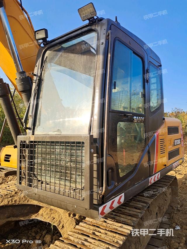 駕駛室整體（整機(jī)外觀）