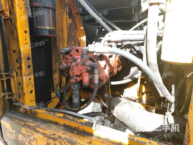 液壓泵斜45?左（大件艙室）