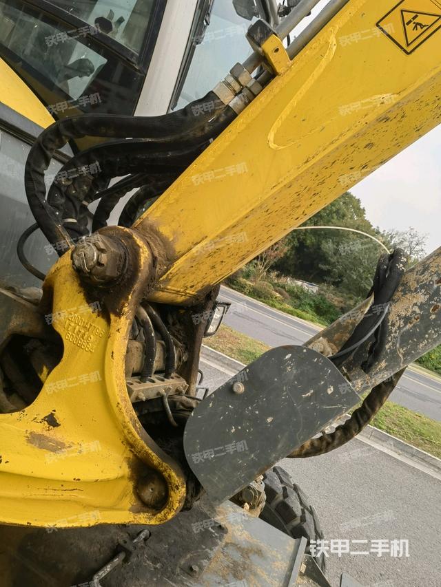 大臂根部 斜（工作和回转装置）