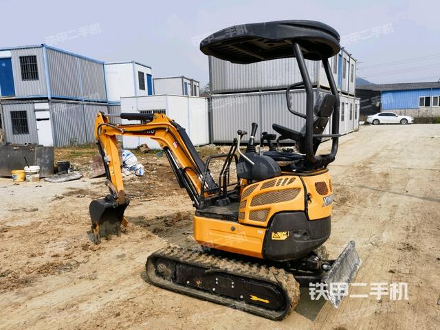 左后45（整機外觀）