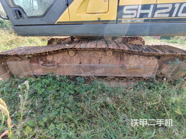 左側(cè)履帶整體?(行走機(jī)構(gòu)) 左側(cè)履帶整體?(行走機(jī)構(gòu))