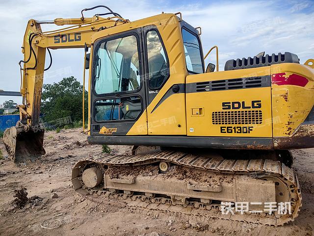 整機右后45°（整機外觀）