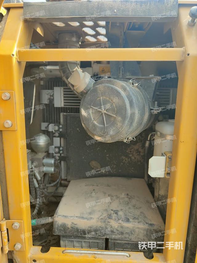 散熱器室(大件艙室) 散熱器室(大件艙室)