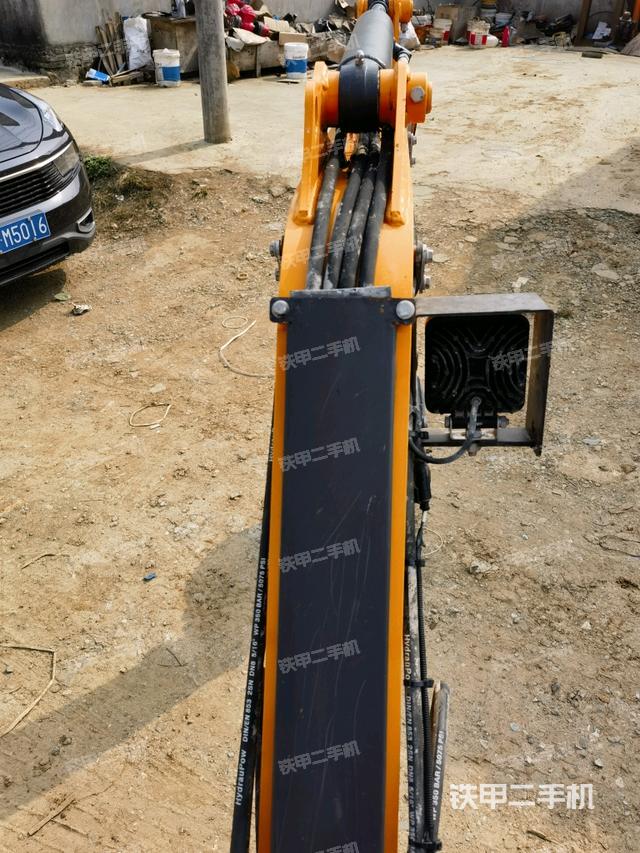 大臂背部俯視（工作和回轉(zhuǎn)裝置）