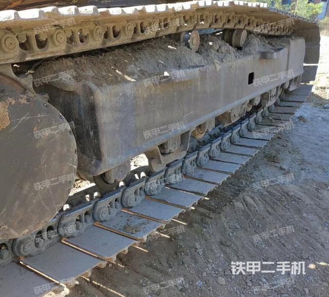 單側(cè)履帶整體（整機外觀）