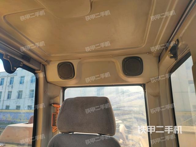 頂棚整體(駕駛室部分) 頂棚整體(駕駛室部分)