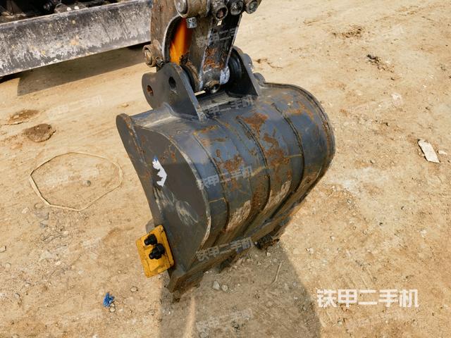 鏟斗45度（工作和回轉(zhuǎn)裝置）