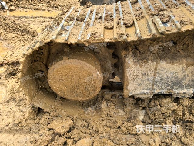 左驅(qū)動(dòng)輪（行走機(jī)構(gòu)）