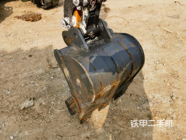 鏟斗45度（工作和回轉(zhuǎn)裝置）