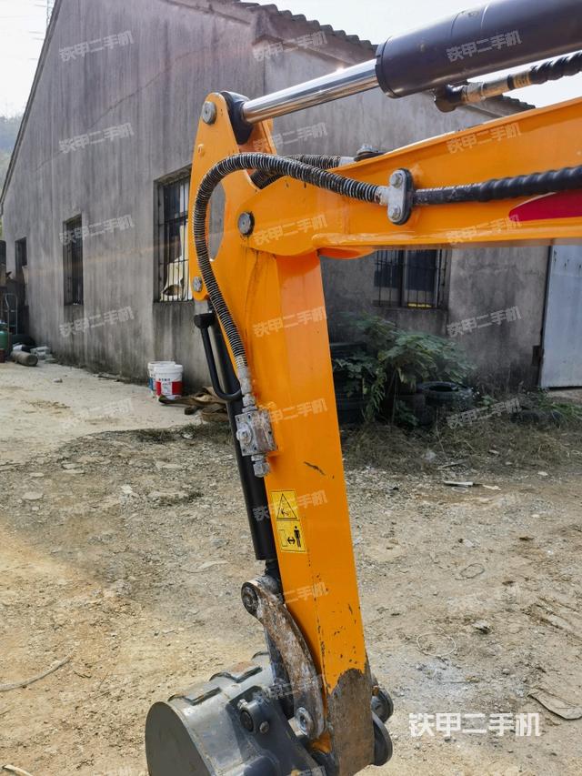 小臂整體左后（工作和回轉(zhuǎn)裝置）