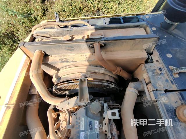 水箱+風(fēng)扇特寫(上車部件) 水箱+風(fēng)扇特寫(上車部件)