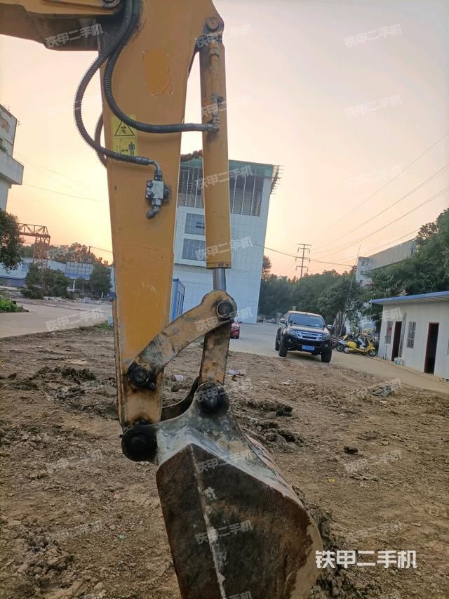 小臂整體右前（工作和回轉(zhuǎn)裝置）