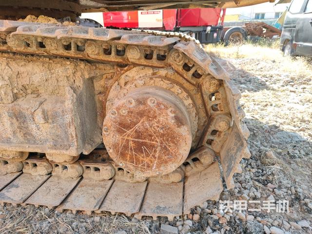 左驱动轮（行走机构）