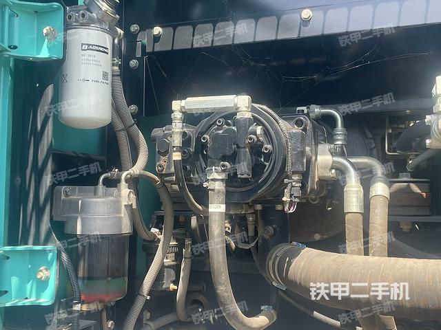 液壓泵斜45?左（大件艙室）