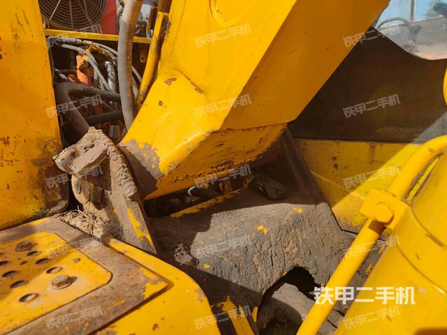 大臂根部?斜視（工作和回轉(zhuǎn)裝置）