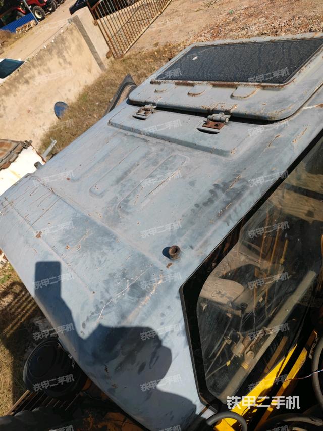 駕駛室頂部俯視（上車部件）