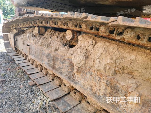 左侧履带整体 （行走机构）