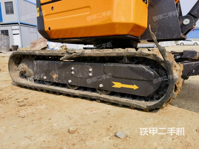 右側(cè)履帶整體?（行走機構(gòu)）