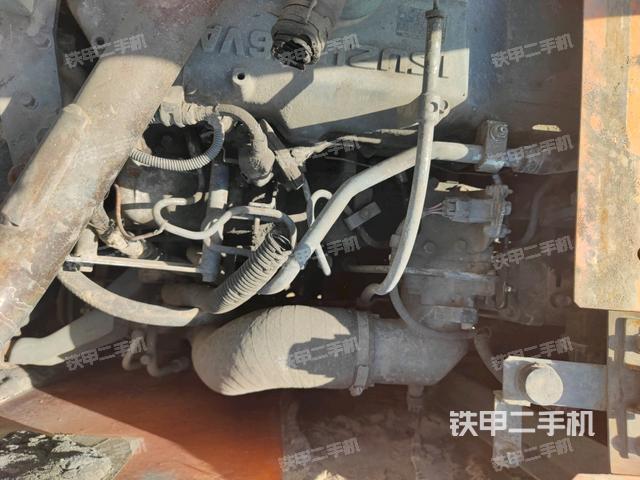 气门室盖螺丝特写（上车部件）