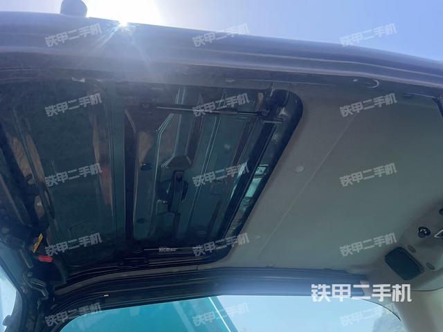 座椅左側控制臺/音響/含左手柄（駕駛室部分）