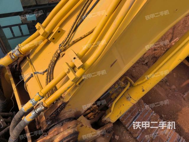 大臂油缸整體?豎拍（工作和回轉(zhuǎn)裝置）