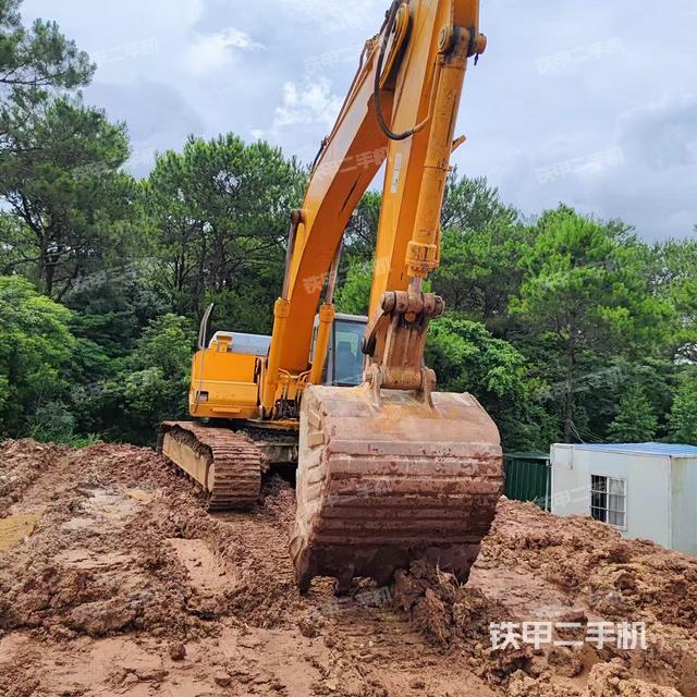 加藤HD1430R挖掘机