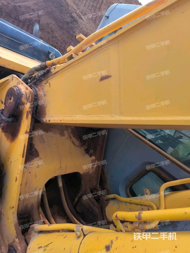 大臂根部?斜視（工作和回轉(zhuǎn)裝置）