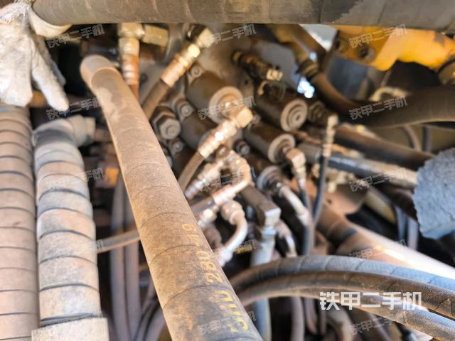 回轉(zhuǎn)馬達(dá)（上車部件）