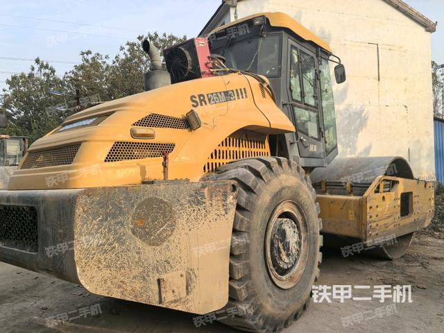 右后45°（壓路機整機外觀）