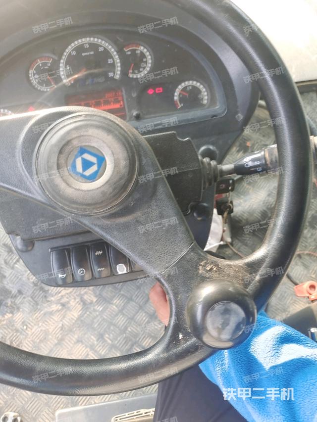 操作把手（壓路機(jī)駕駛室）