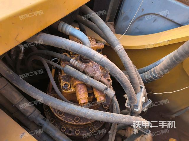 氣門室蓋螺絲特寫（上車部件）