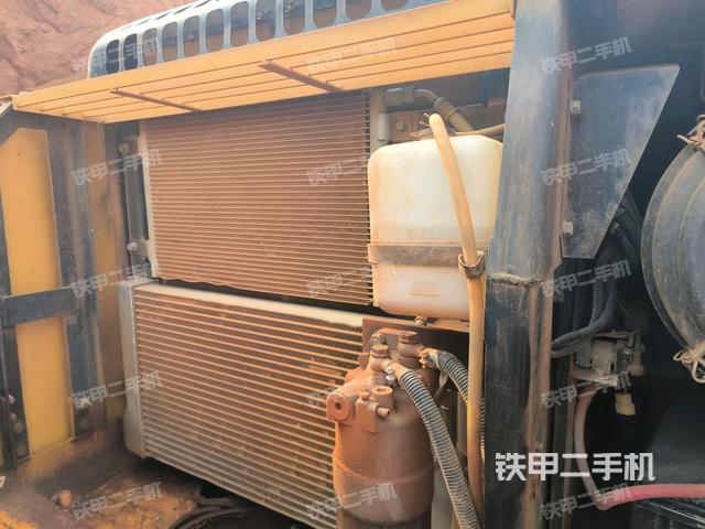 散熱器正面（大件艙室）