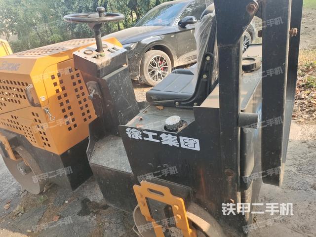 左后45°（壓路機整機外觀）