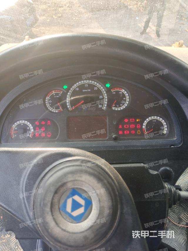 后玻璃角標(biāo)（壓路機(jī)駕駛室）