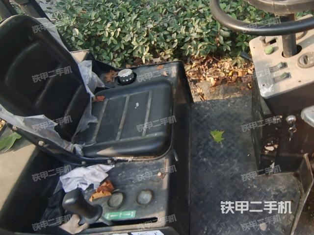 儀表盤全景（壓路機駕駛室）