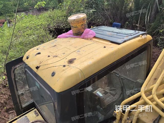 驾驶室顶部俯视（上车部件）