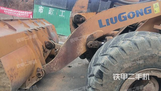 工作裝置整體（整機(jī)外觀及大件）